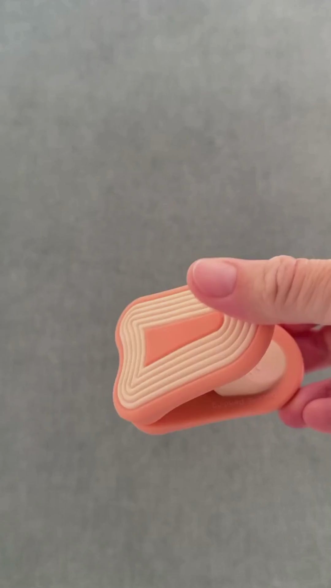 fire, squeezing fun silicone clips